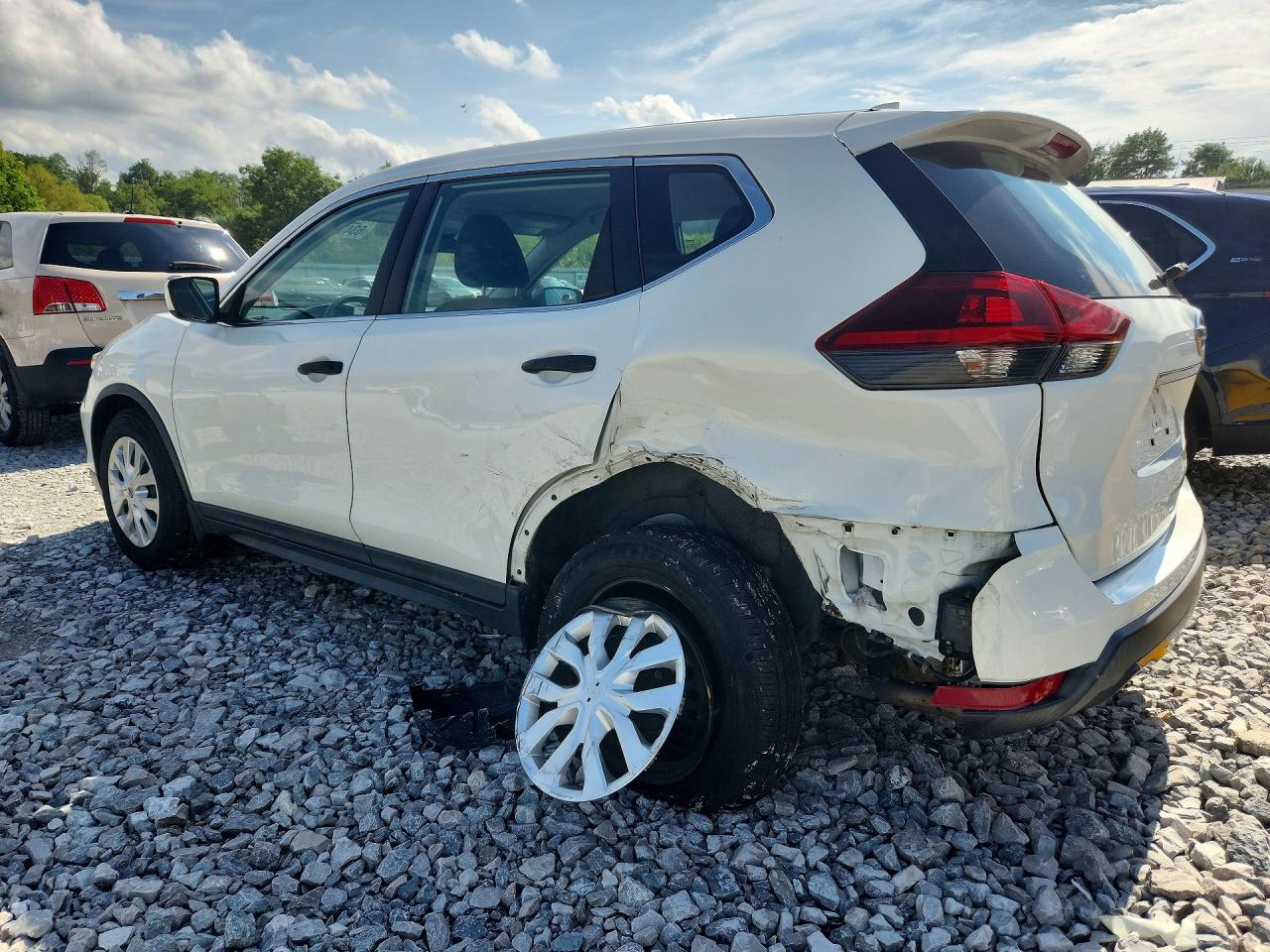 2019 NISSAN ROGUE S — снимка 2