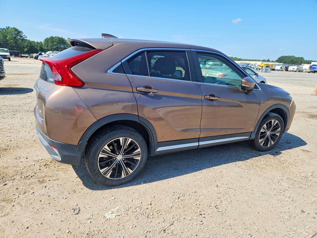 2018 MITSUBISHI ECLIPSE CROSS SE — снимка 3
