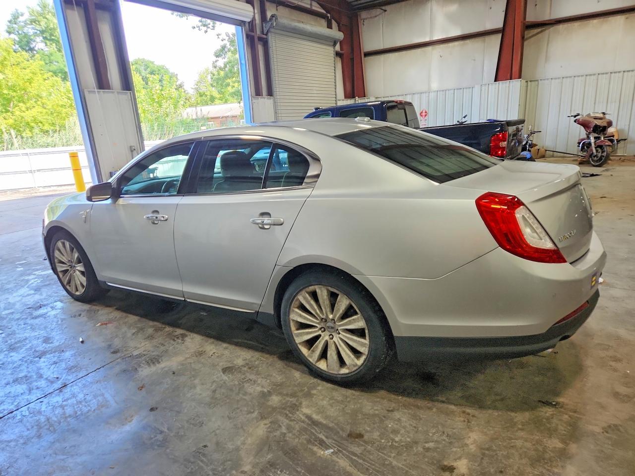 2013 LINCOLN MKS — снимка 2