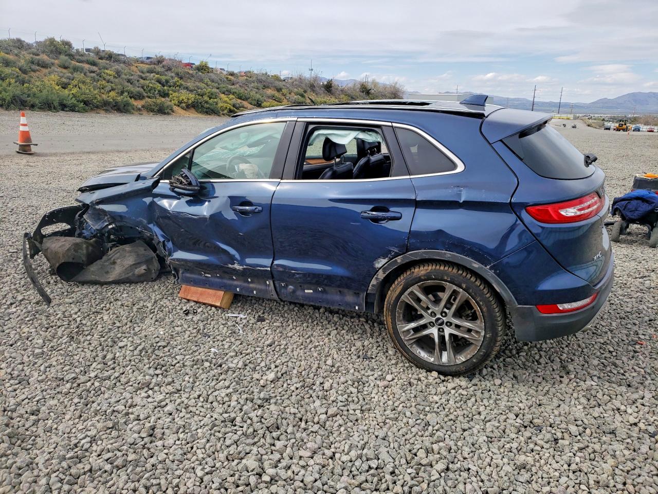 2015 LINCOLN MKC — снимка 2