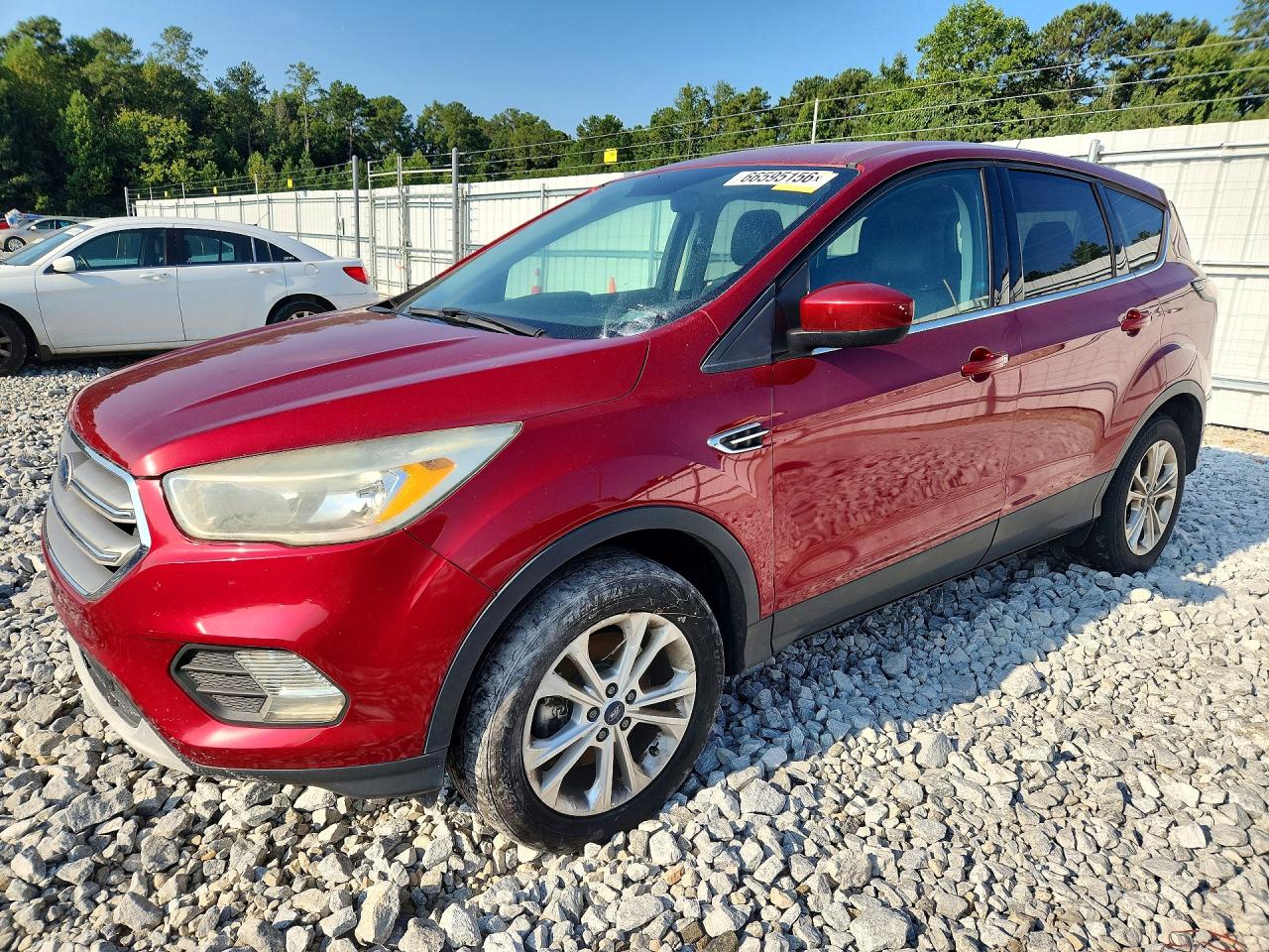 2017 FORD ESCAPE SE