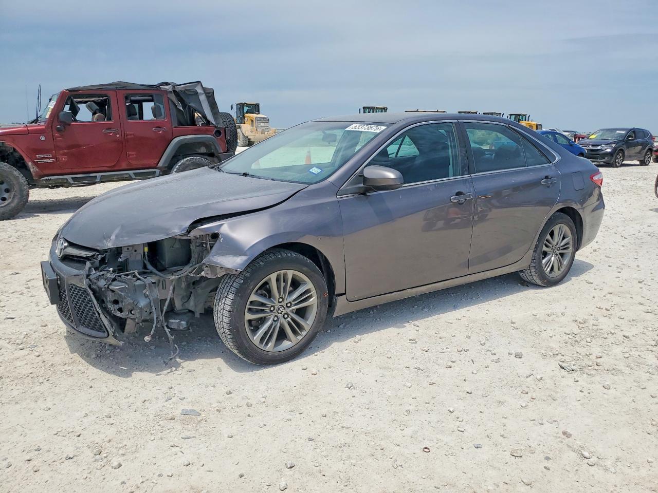 2016 TOYOTA CAMRY SE
