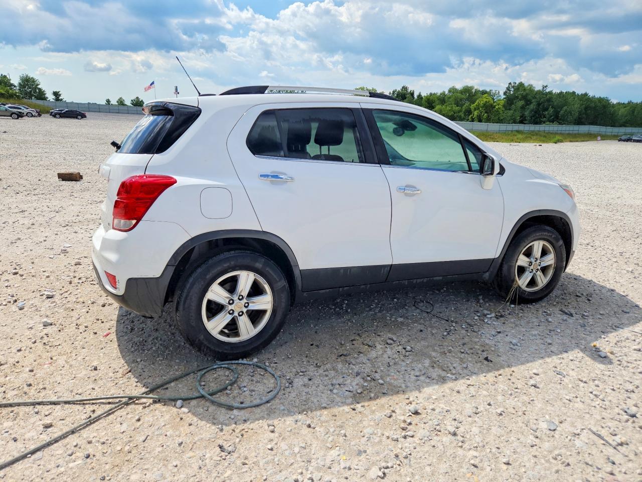 2017 CHEVROLET TRAX 1LT — снимка 3