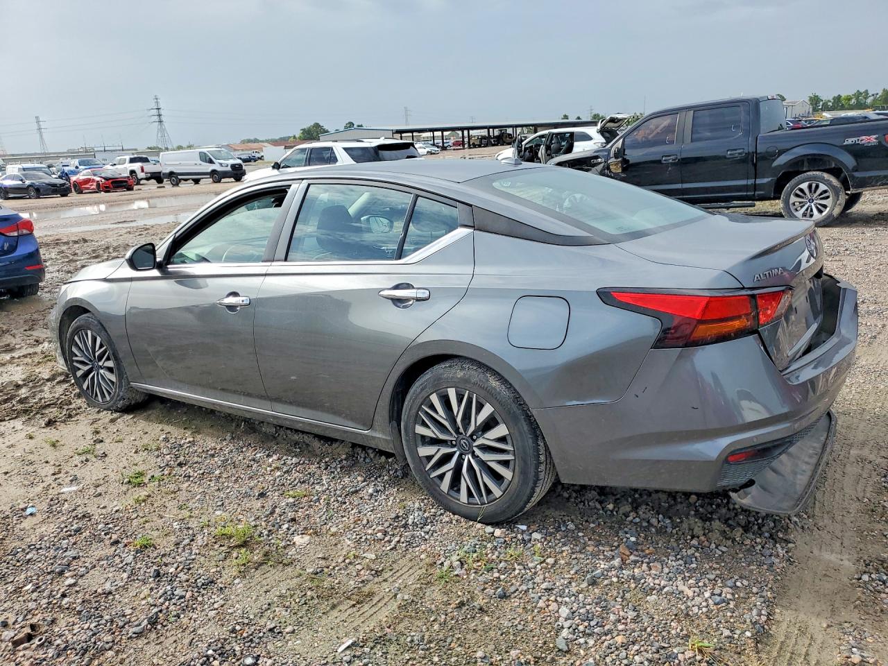 2023 NISSAN ALTIMA SV — снимка 2