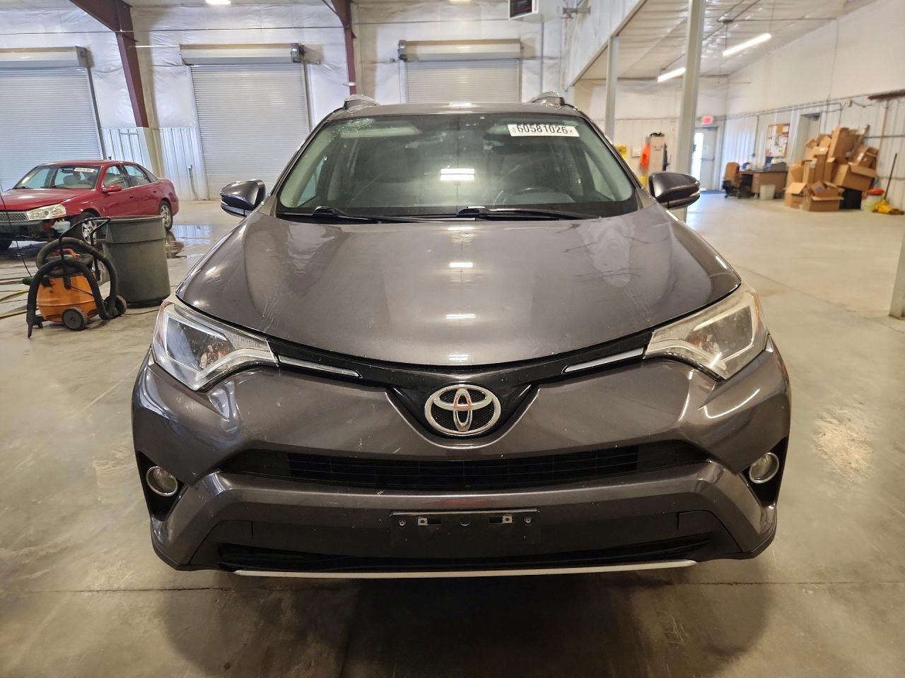 2016 TOYOTA RAV4 XLE — снимка 5