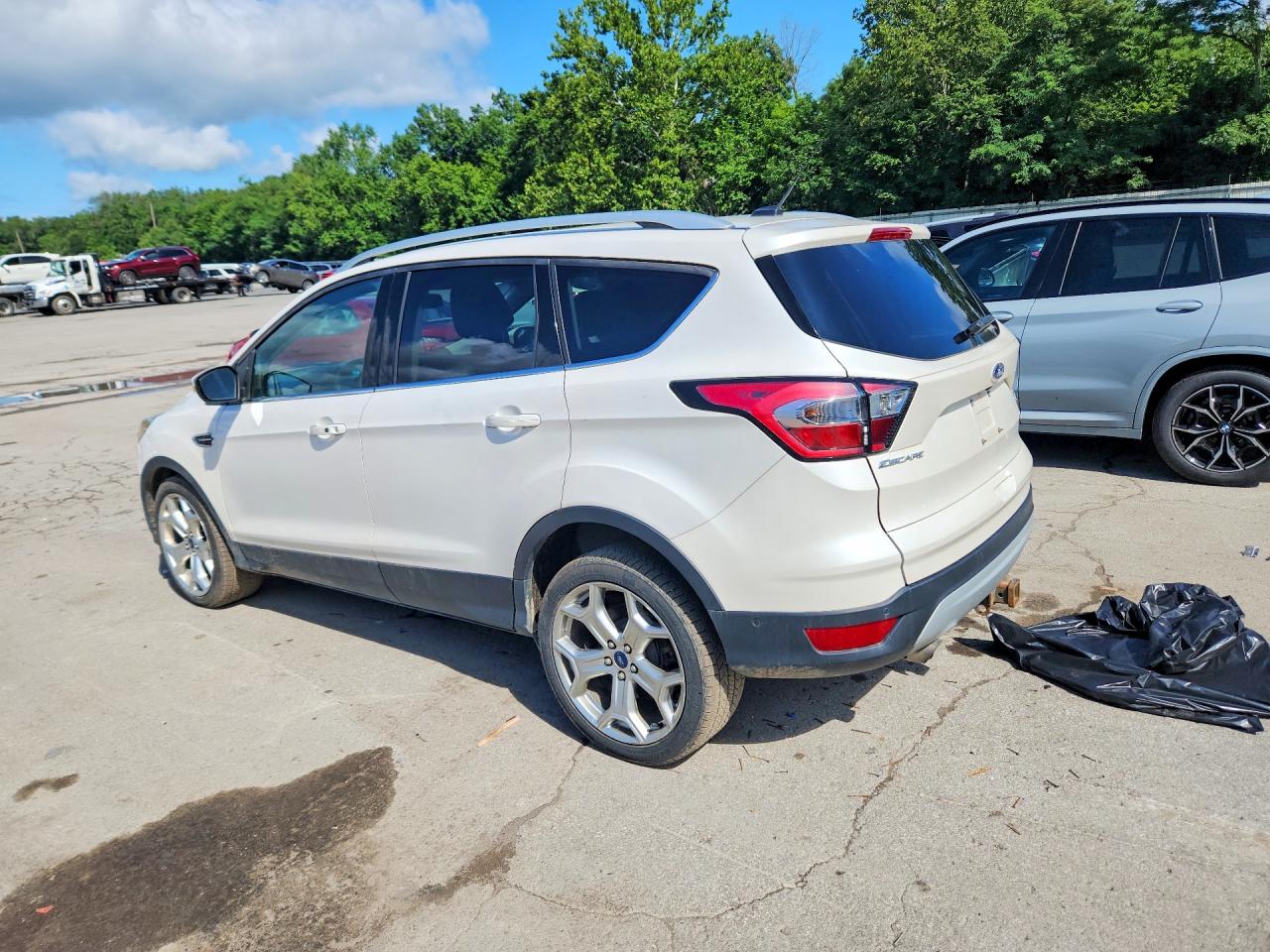 2017 FORD ESCAPE TITANIUM — снимка 2