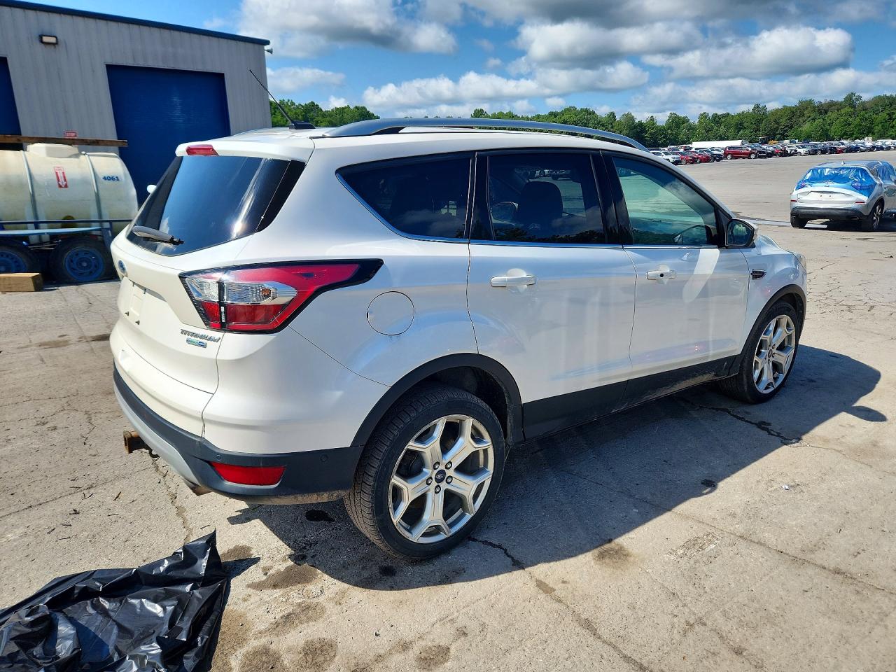 2017 FORD ESCAPE TITANIUM — снимка 3