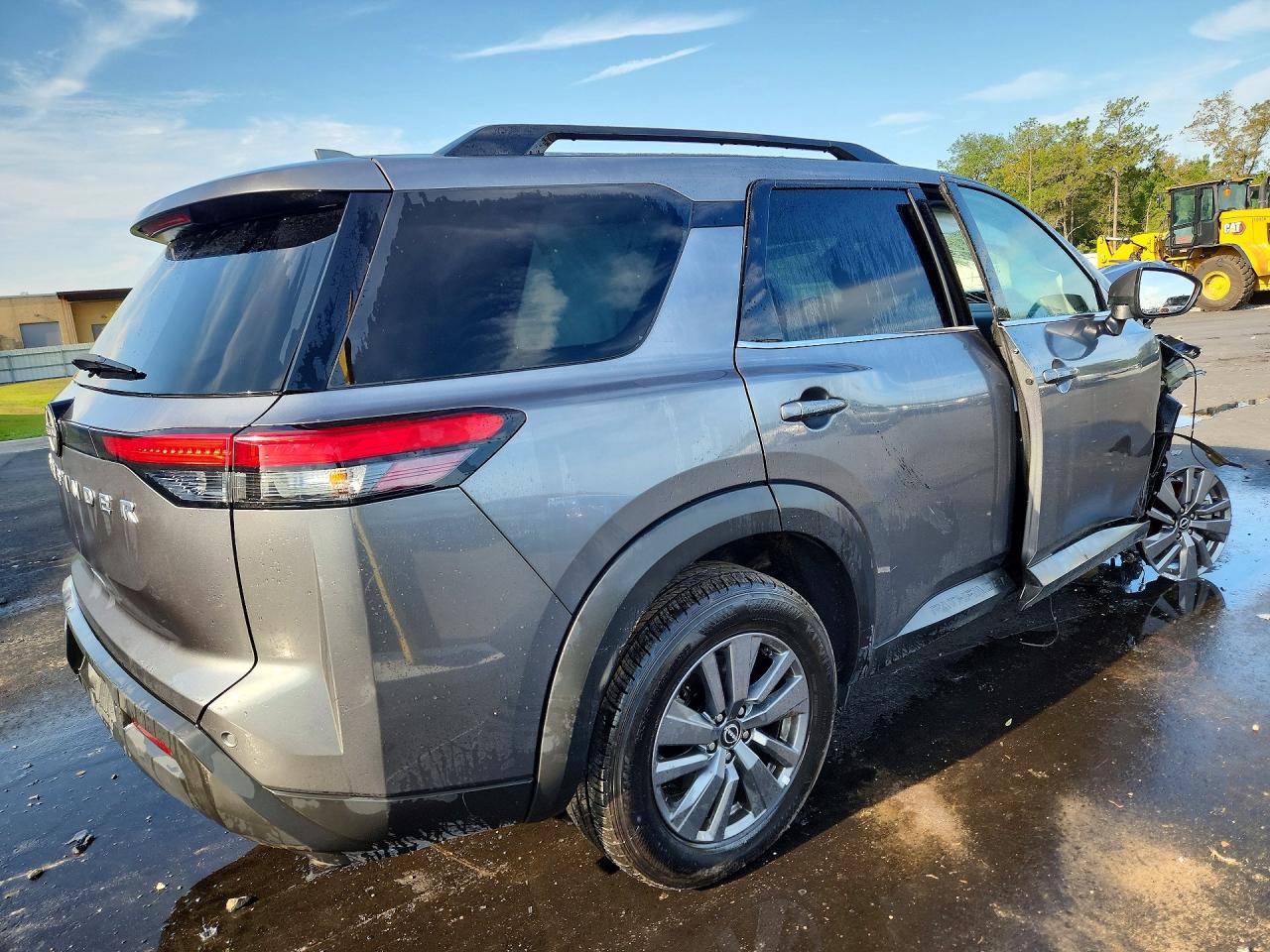 2025 NISSAN PATHFINDER SV — снимка 3