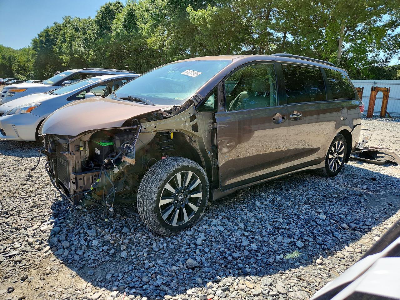 2018 TOYOTA SIENNA XLE 7-PASSENGER