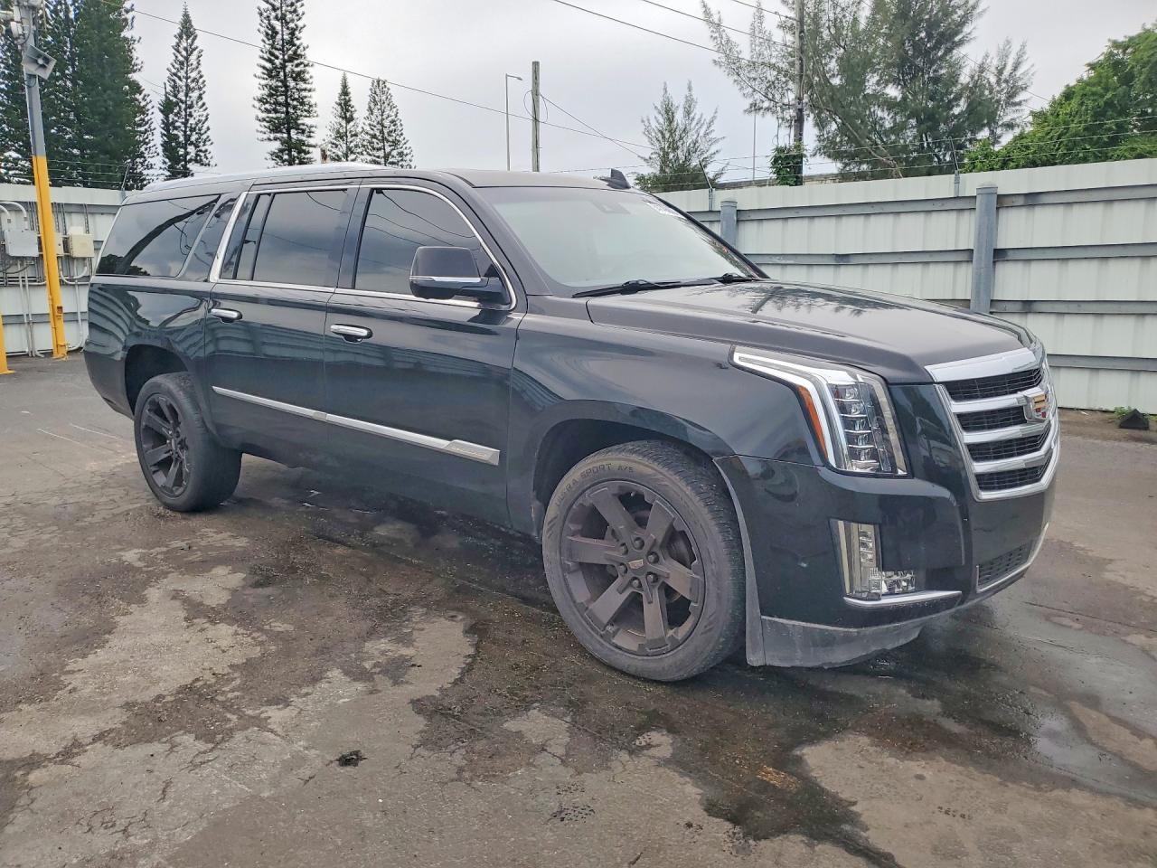 2018 CADILLAC ESCALADE ESV PREMIUM LUXURY — снимка 4