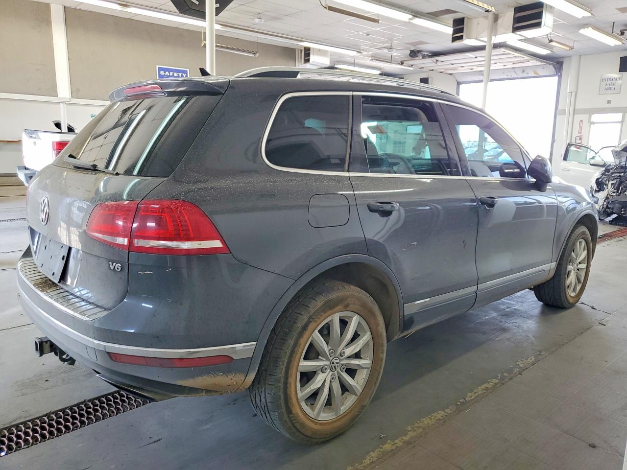 2015 VOLKSWAGEN TOUAREG V6 — снимка 3