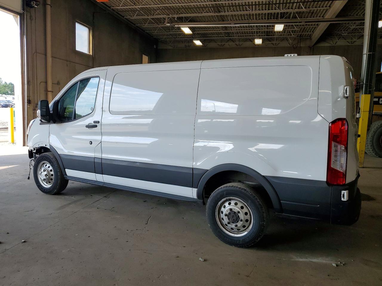 2023 FORD TRANSIT T-250 — снимка 2