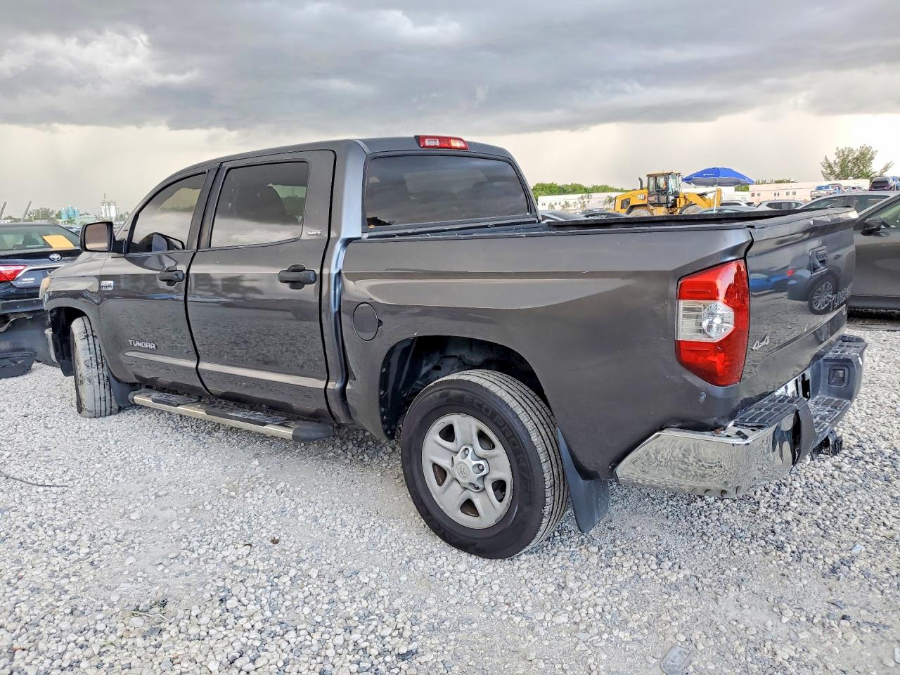 2019 TOYOTA TUNDRA CREWMAX SR5 — снимка 2