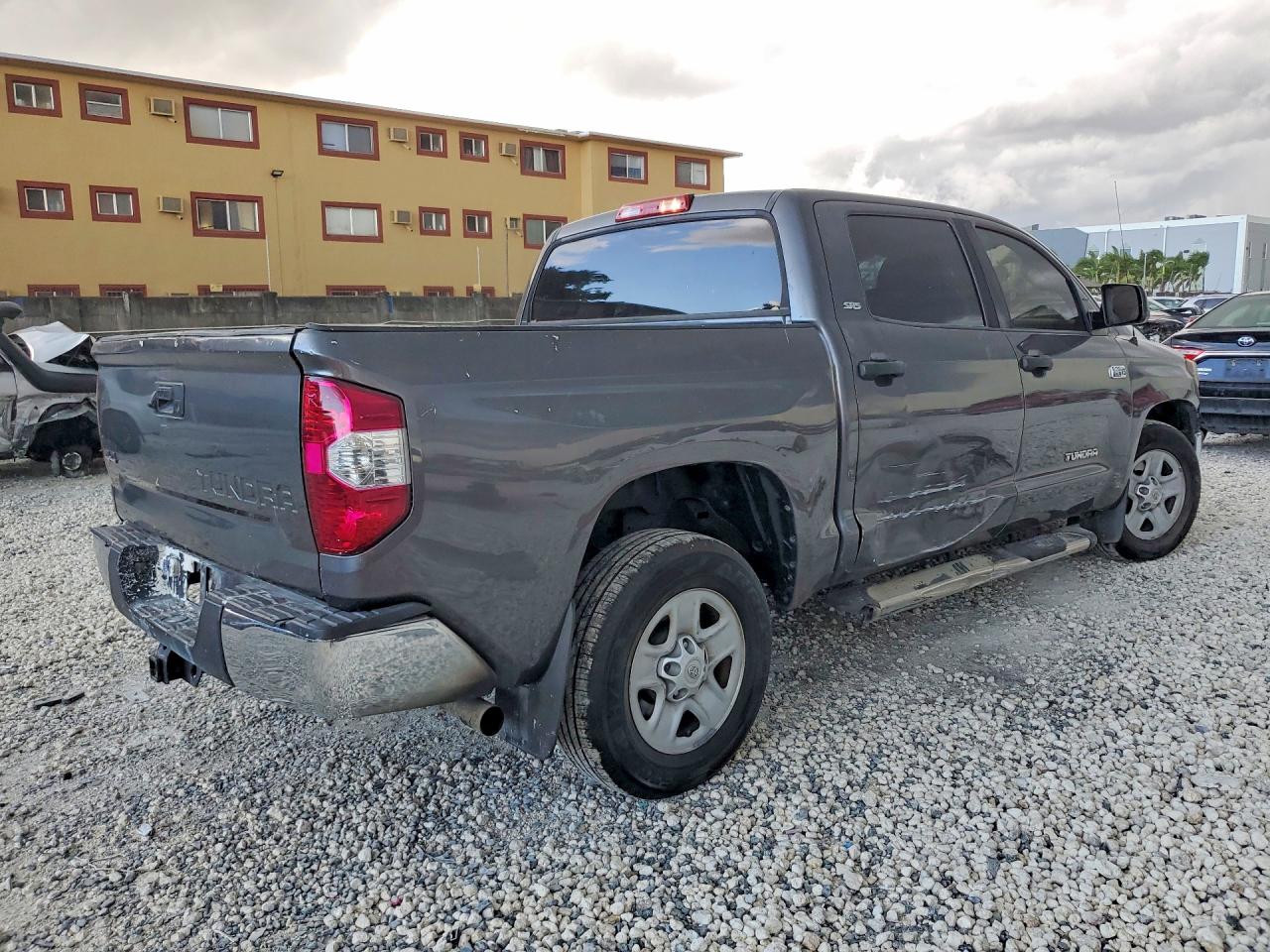 2019 TOYOTA TUNDRA CREWMAX SR5 — снимка 3