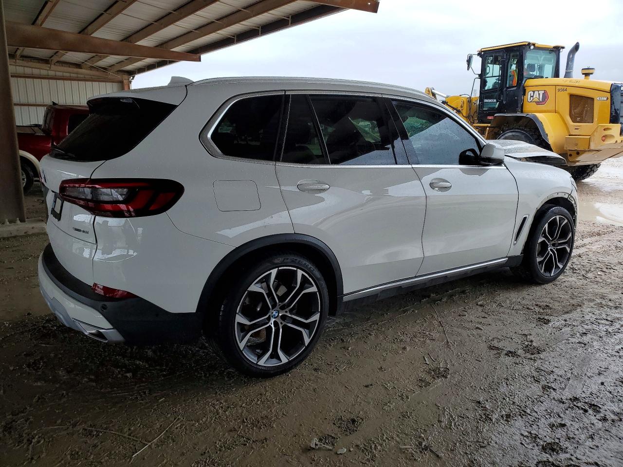 2021 BMW X5 SDRIVE 40I — снимка 3