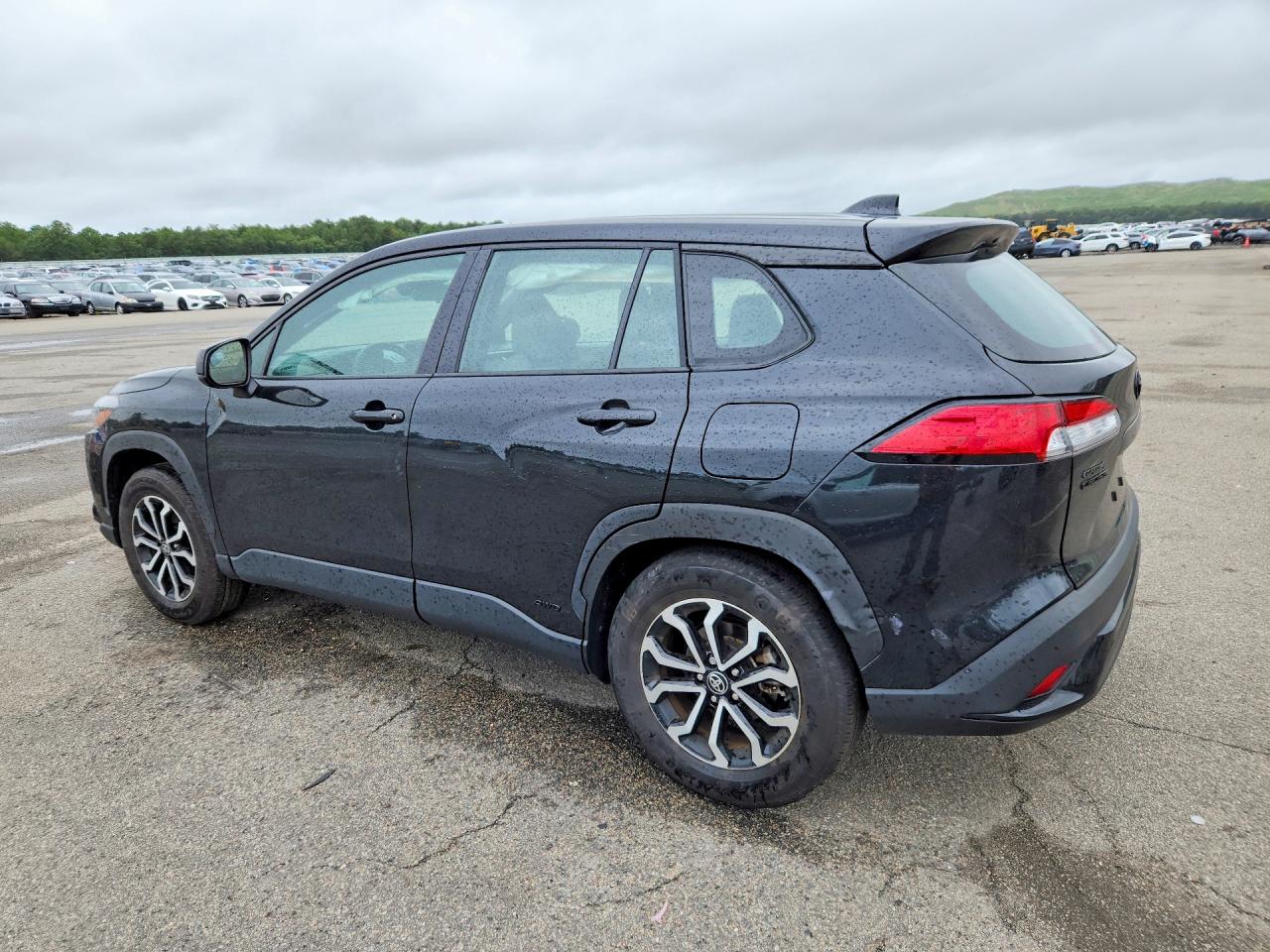 2024 TOYOTA COROLLA CROSS HYBRID S — снимка 2