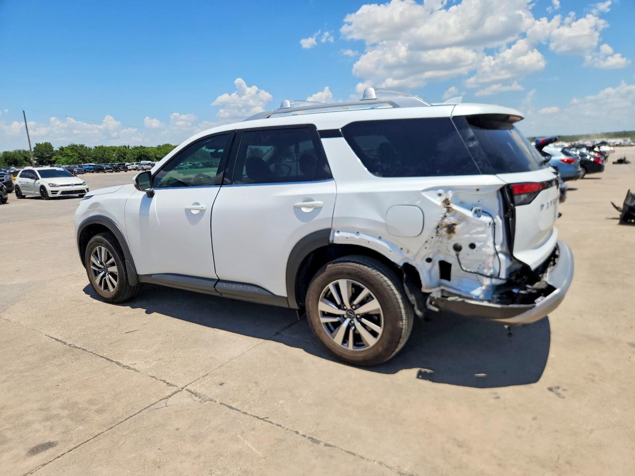 2025 NISSAN PATHFINDER SL — снимка 2