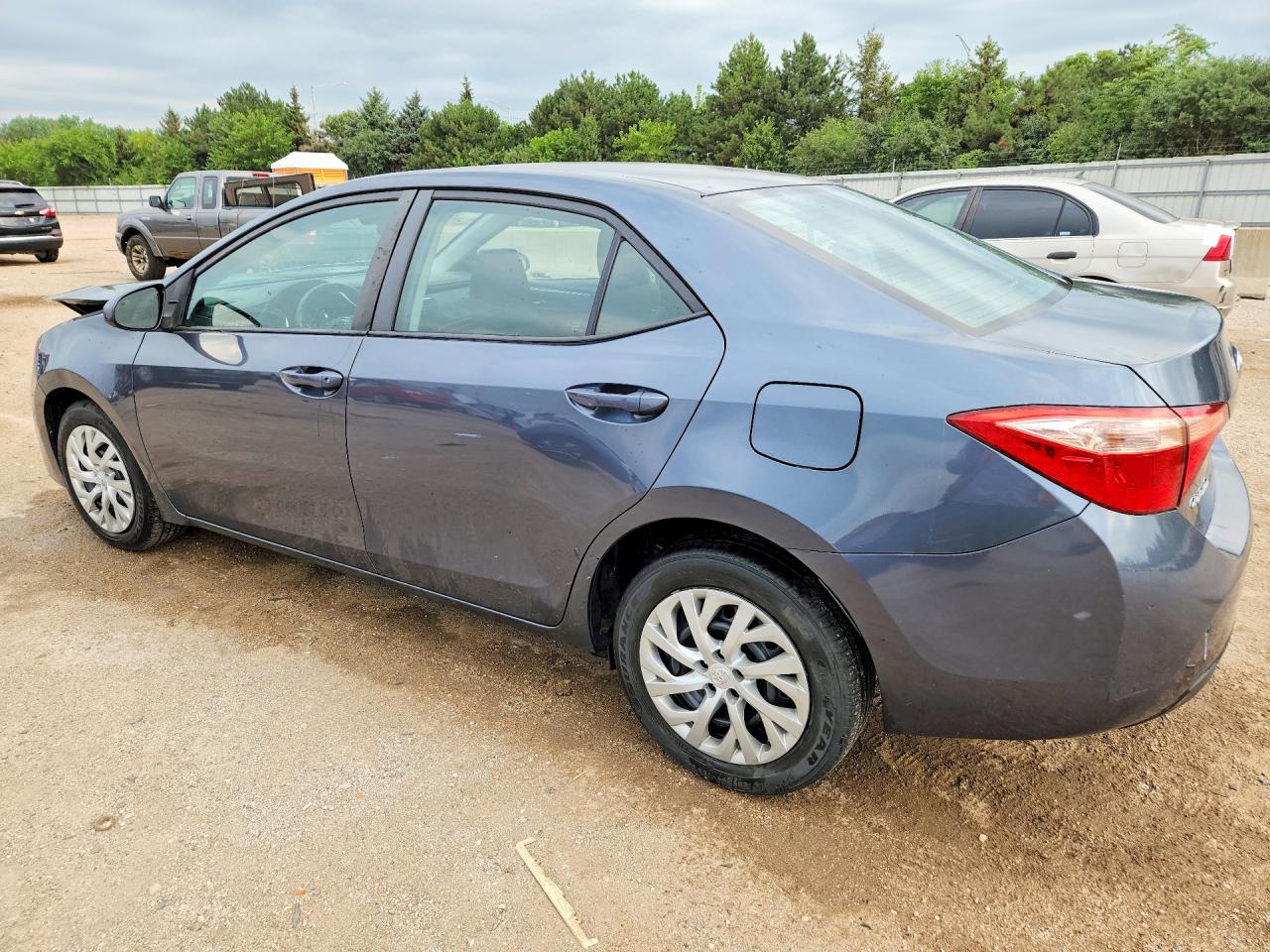 2017 TOYOTA COROLLA LE — снимка 2