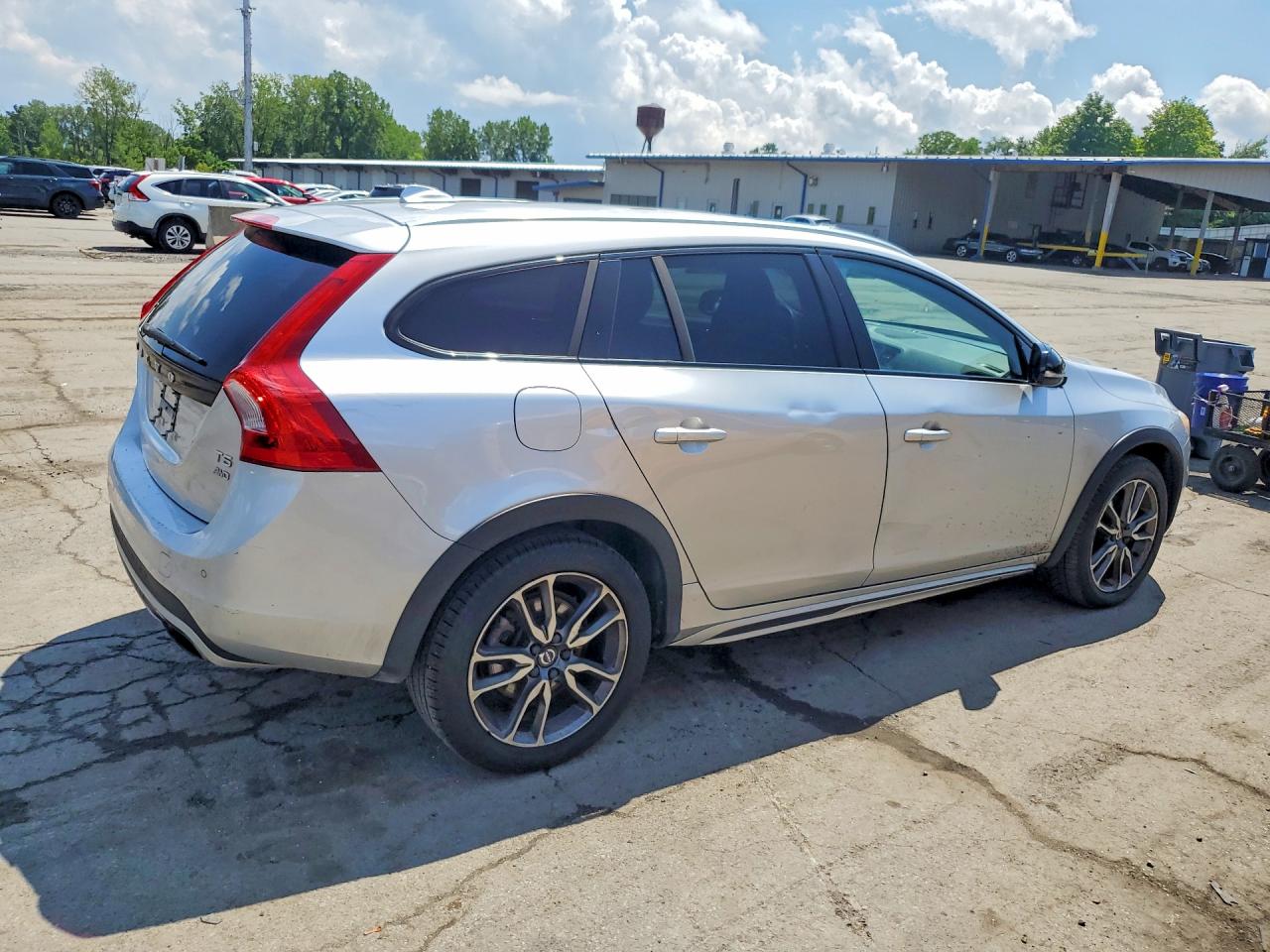 2018 VOLVO V60 CROSS COUNTRY PLATINUM — снимка 3