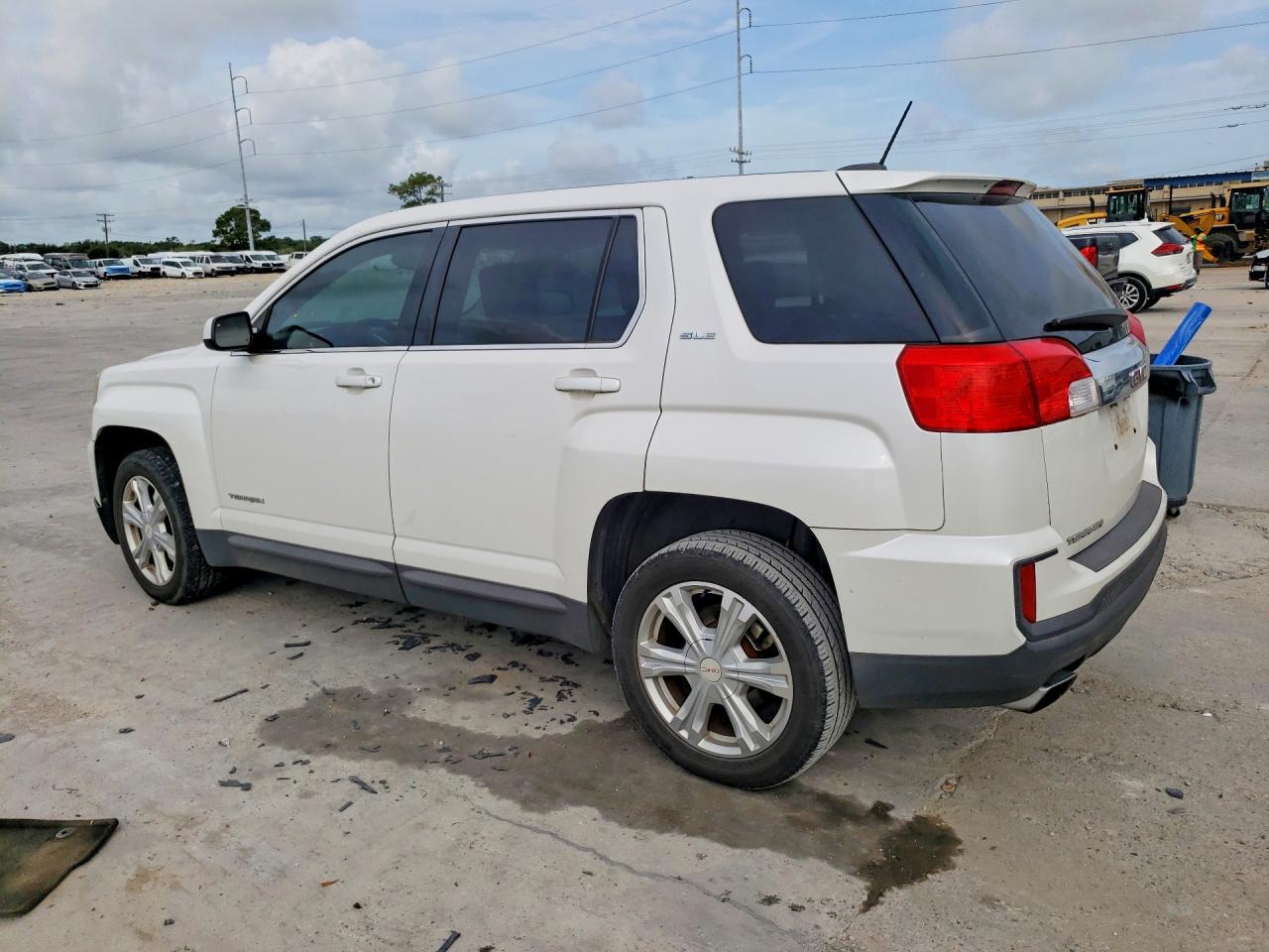 2017 GMC TERRAIN SLE — снимка 2