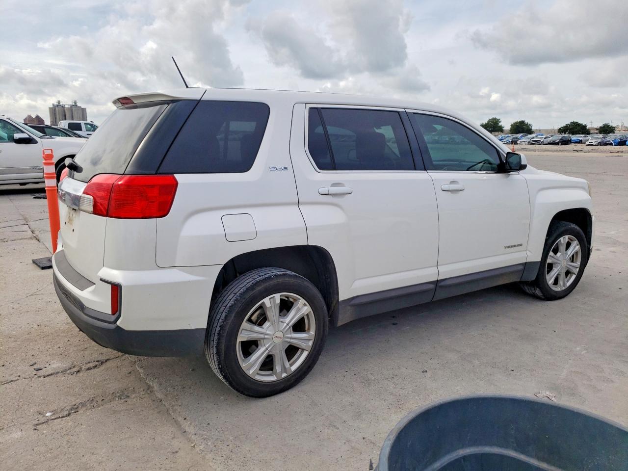 2017 GMC TERRAIN SLE — снимка 3