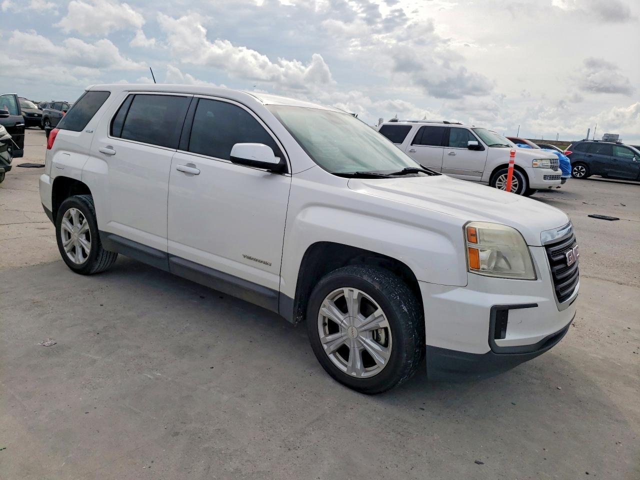 2017 GMC TERRAIN SLE — снимка 4