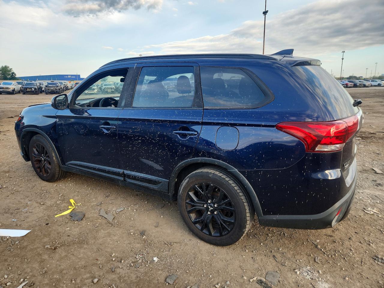 2019 MITSUBISHI OUTLANDER SE — снимка 2
