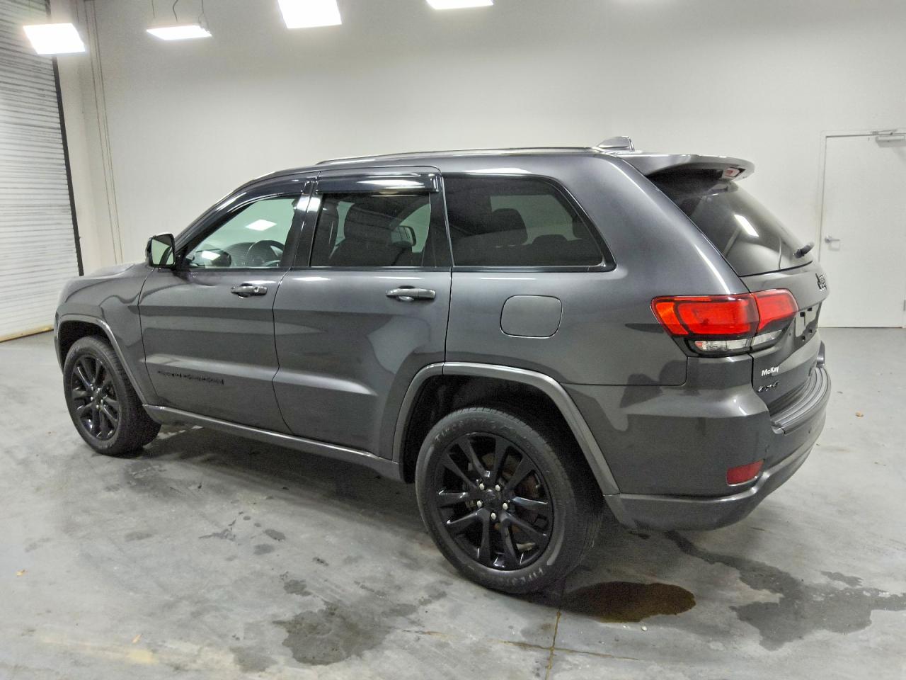 2017 JEEP GRAND CHEROKEE LAREDO — снимка 2