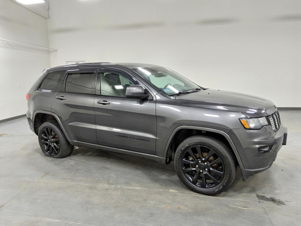 2017 JEEP GRAND CHEROKEE LAREDO — снимка 4
