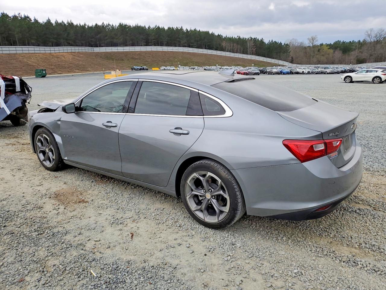 2024 CHEVROLET MALIBU LT — снимка 2