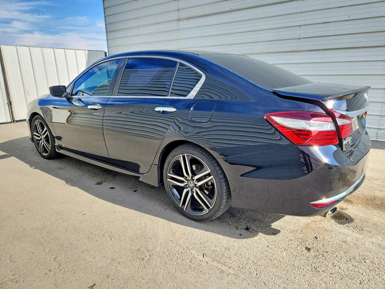 2017 HONDA ACCORD SPORT — снимка 2