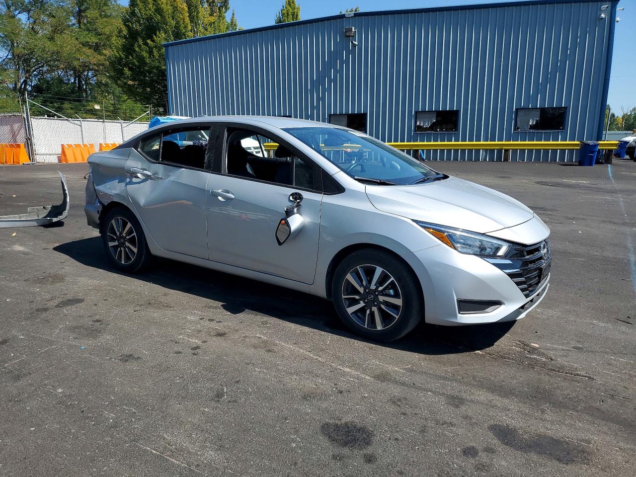 2025 NISSAN VERSA SV — снимка 4