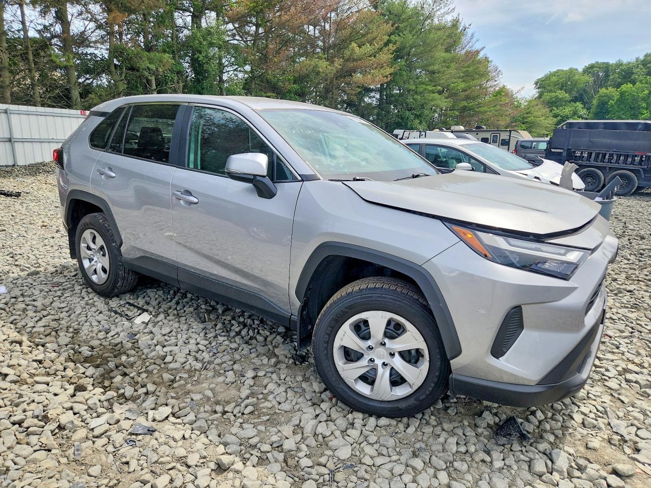 2025 TOYOTA RAV4 LE — снимка 4