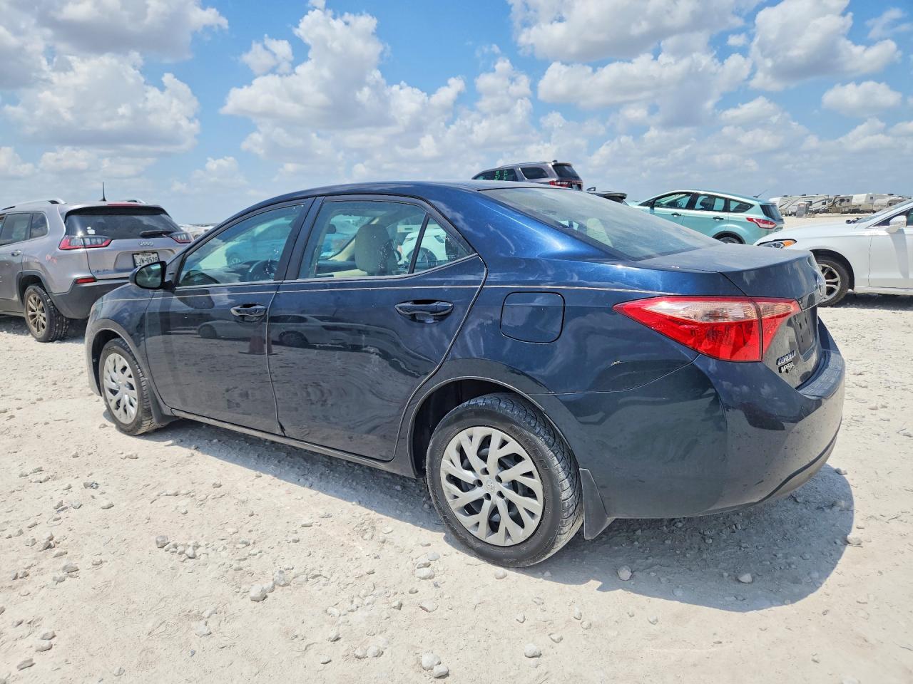 2017 TOYOTA COROLLA LE — снимка 2