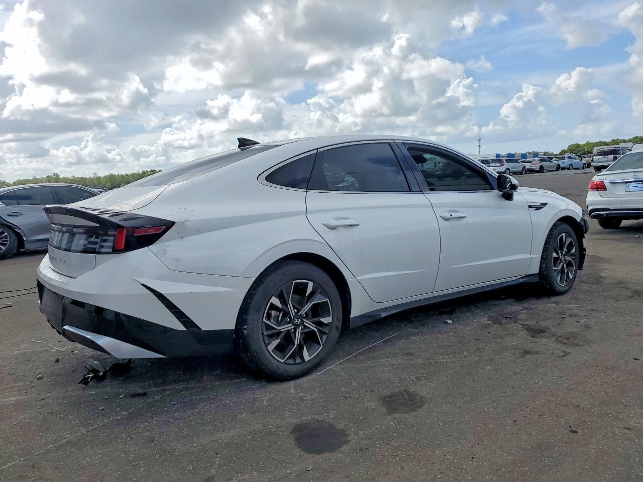 2025 HYUNDAI SONATA SEL — снимка 3