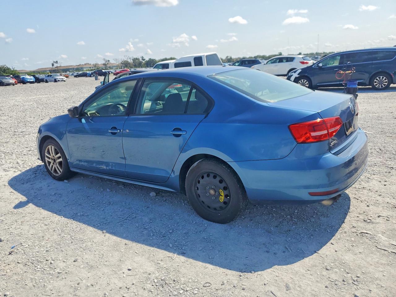 2015 VOLKSWAGEN JETTA BASE — снимка 2