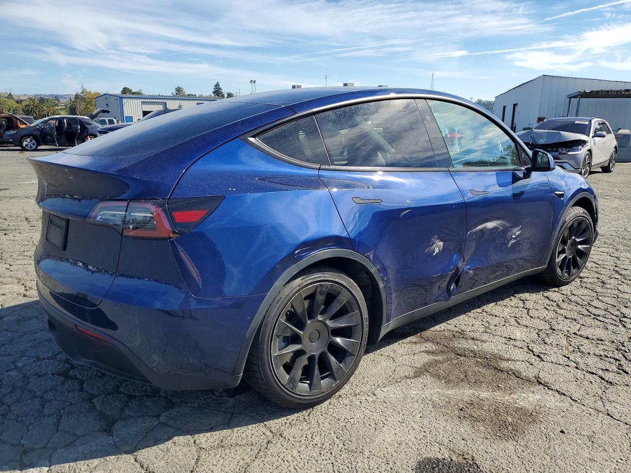 2023 TESLA MODEL Y — снимка 3