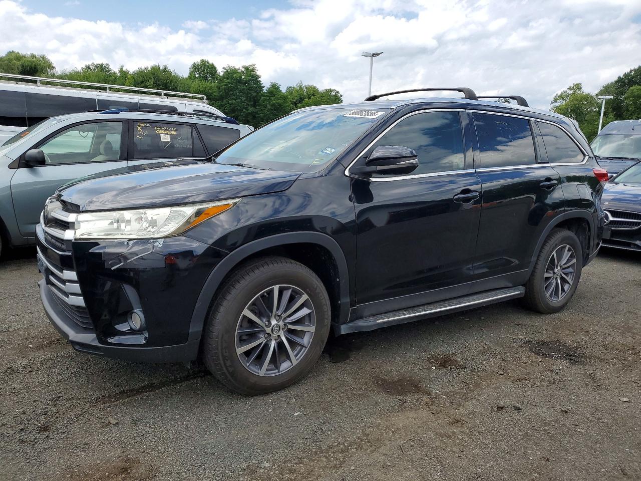 2019 TOYOTA HIGHLANDER XLE