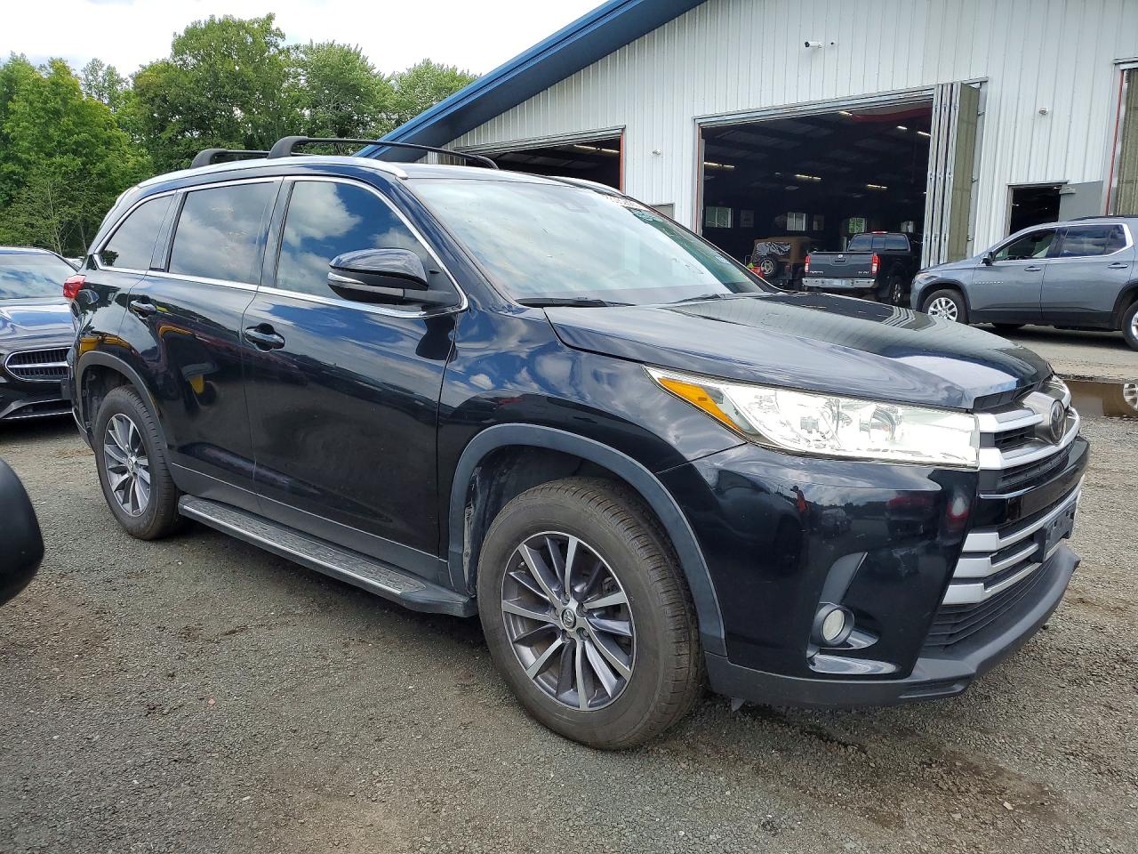 2019 TOYOTA HIGHLANDER XLE — снимка 4