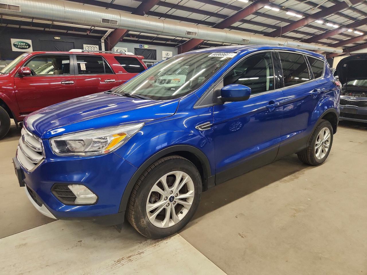 2017 FORD ESCAPE SE