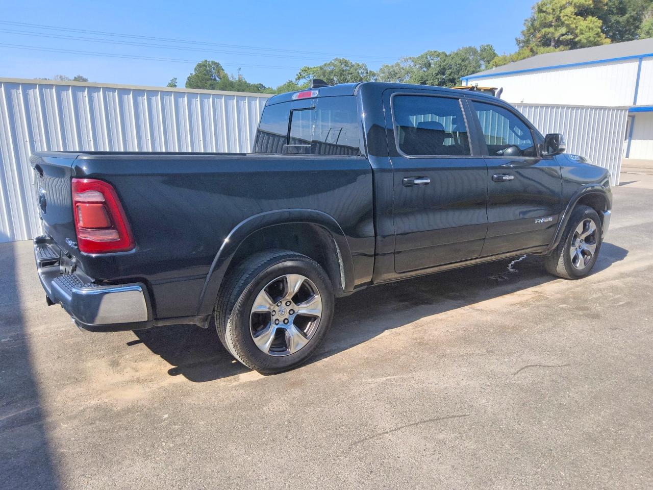 2019 RAM 1500 LARAMIE — снимка 3