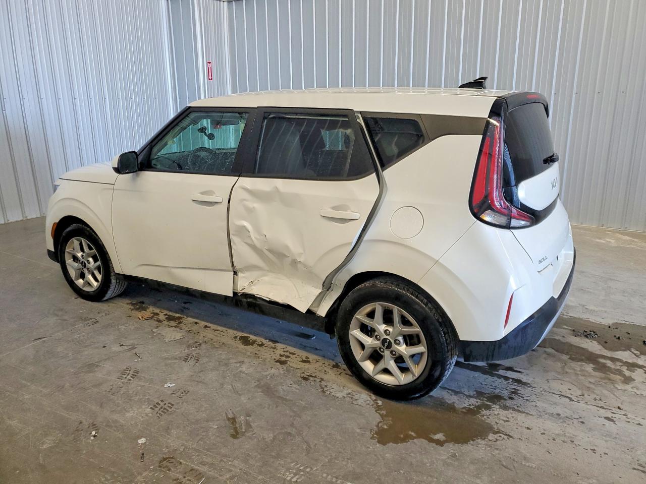 2025 KIA SOUL LX — photo 2