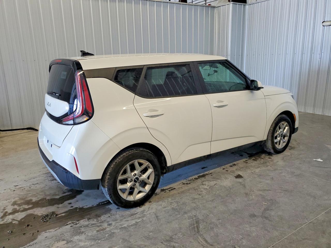2025 KIA SOUL LX — photo 3