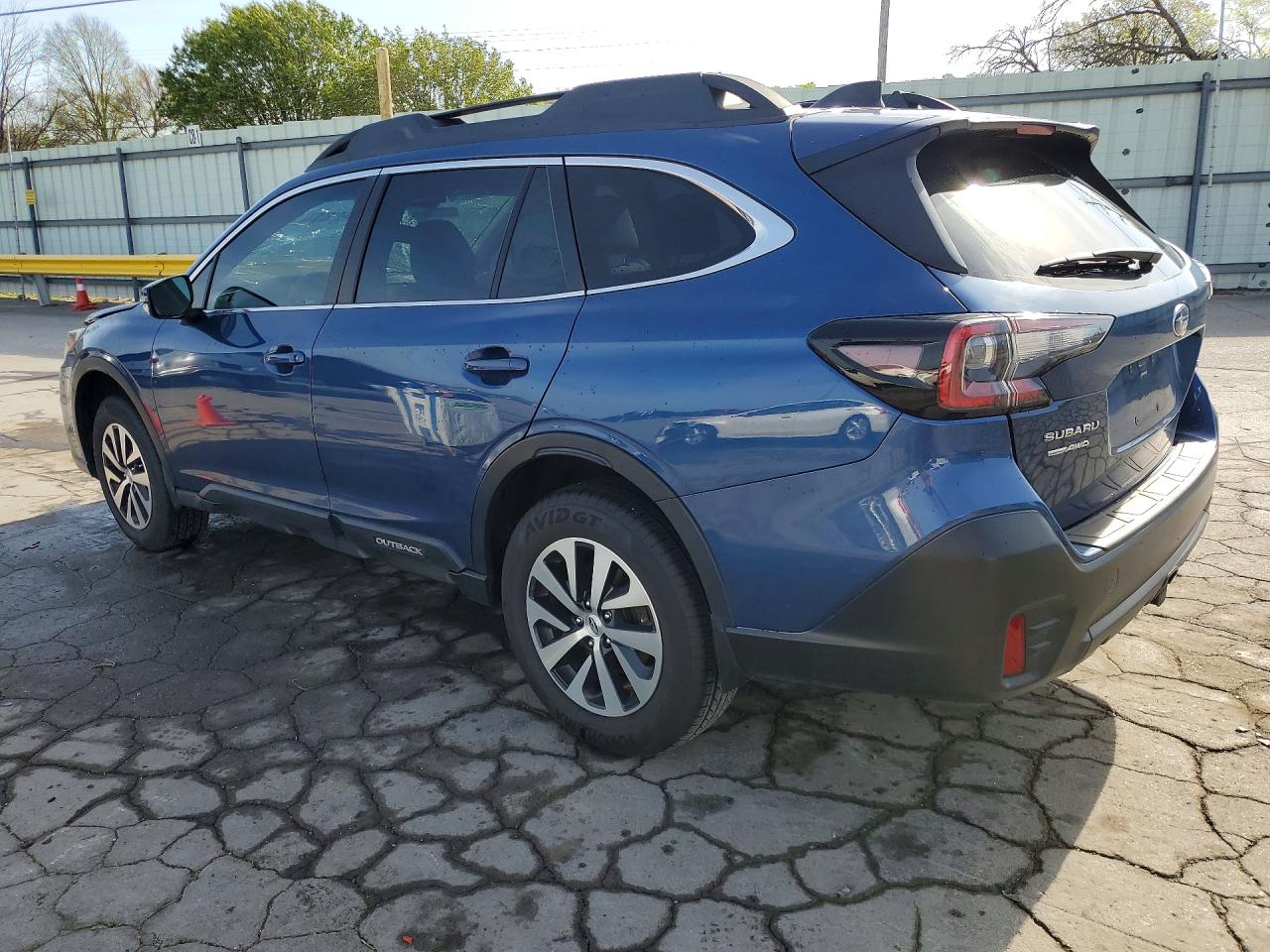 2022 SUBARU OUTBACK PREMIUM — снимка 2