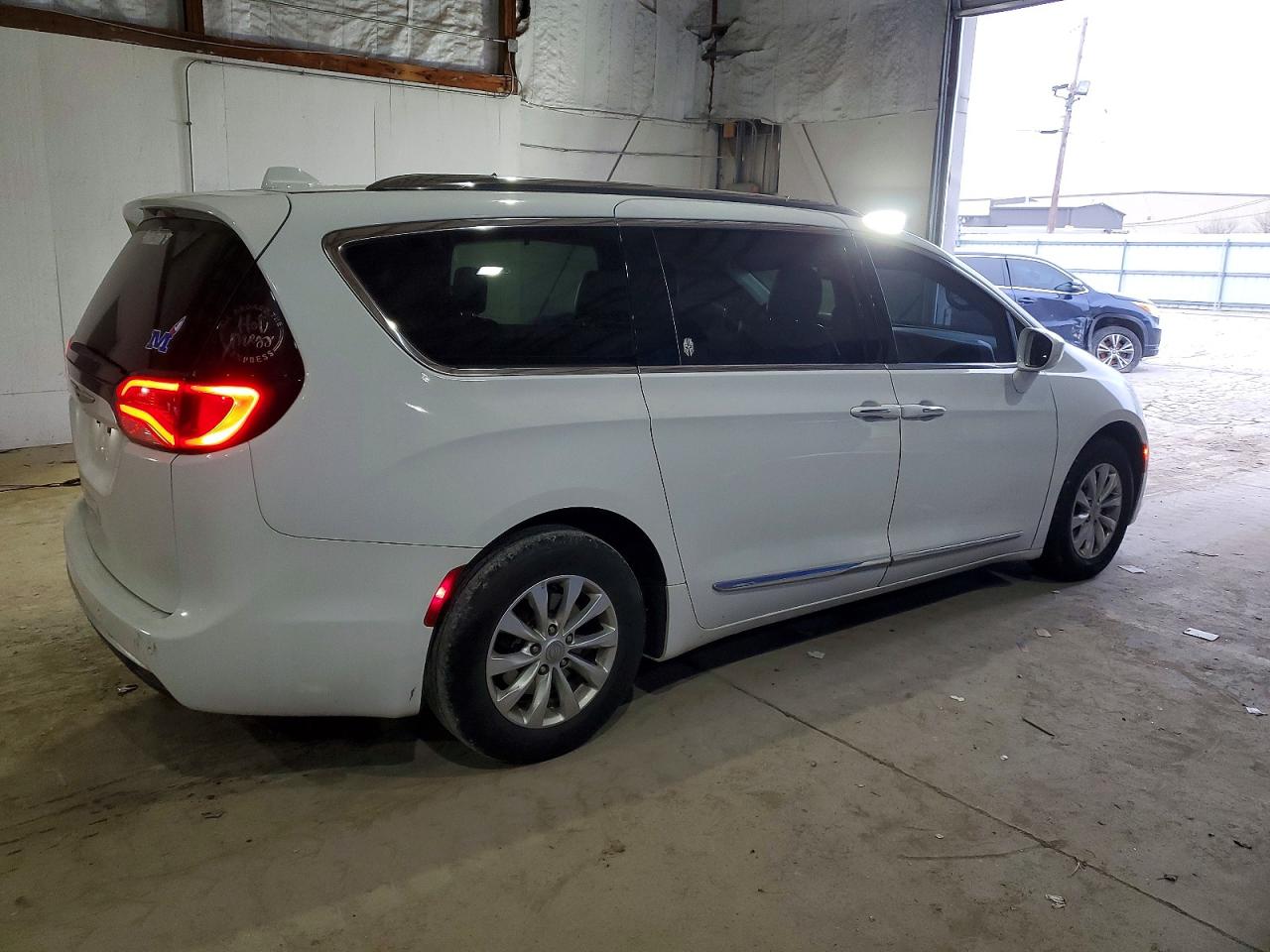 2019 CHRYSLER PACIFICA TOURING L — снимка 3