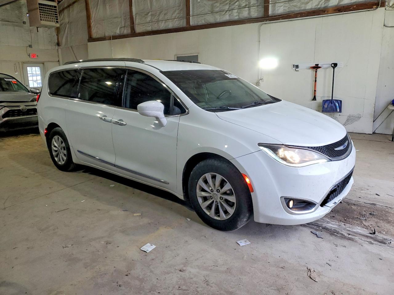 2019 CHRYSLER PACIFICA TOURING L — снимка 4