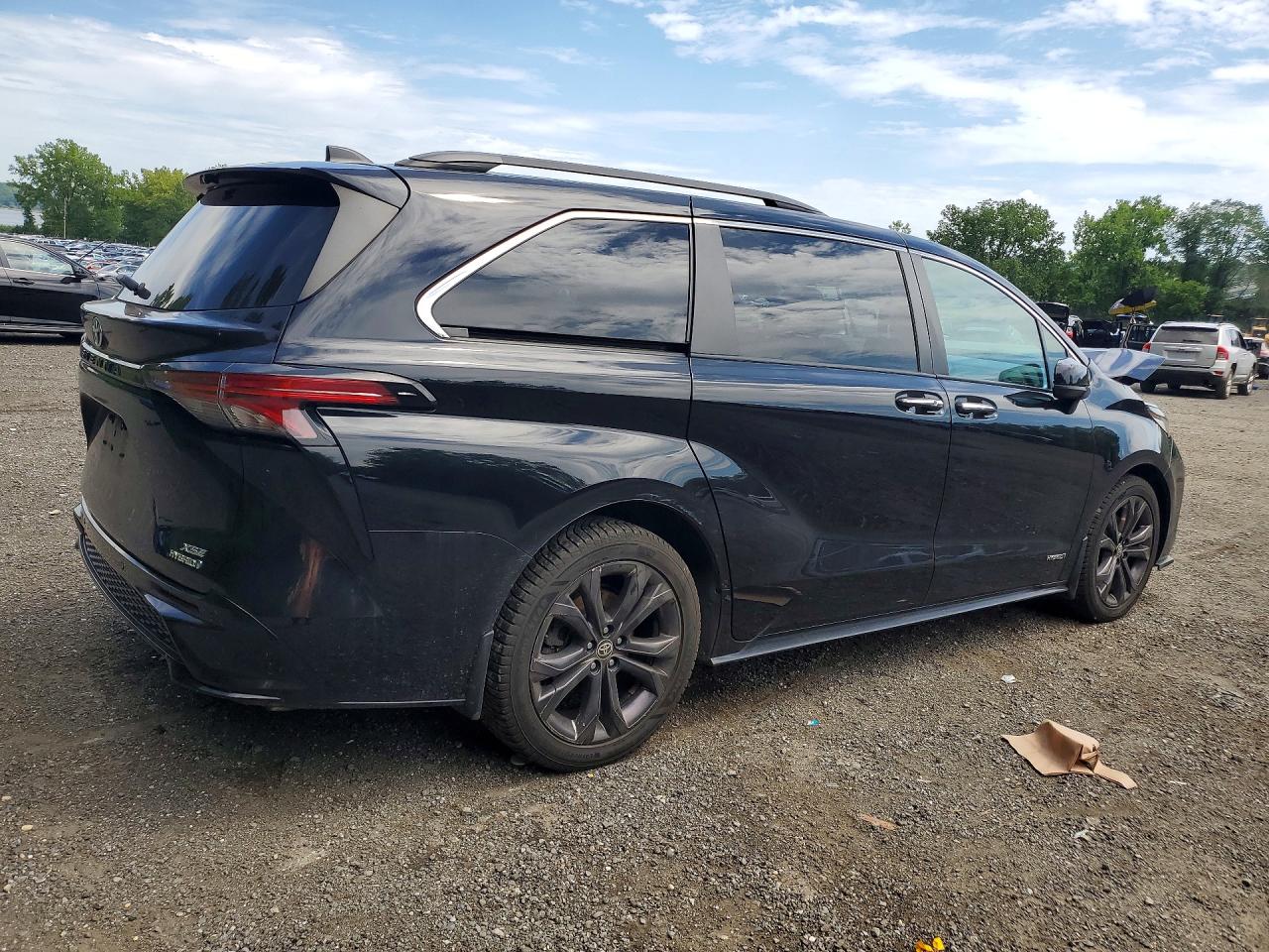 2021 TOYOTA SIENNA XSE — снимка 3