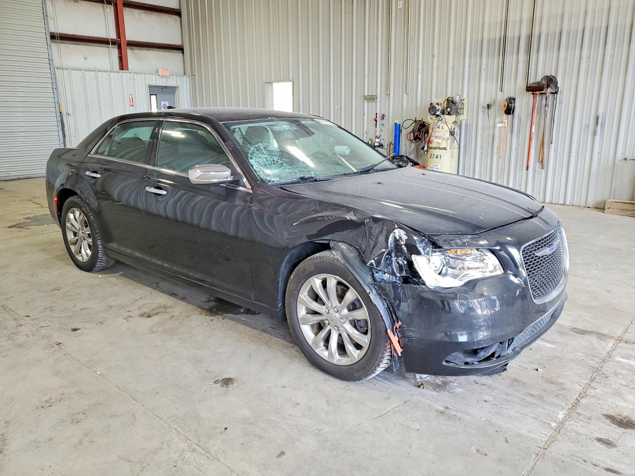 2019 CHRYSLER 300 LIMITED — снимка 4