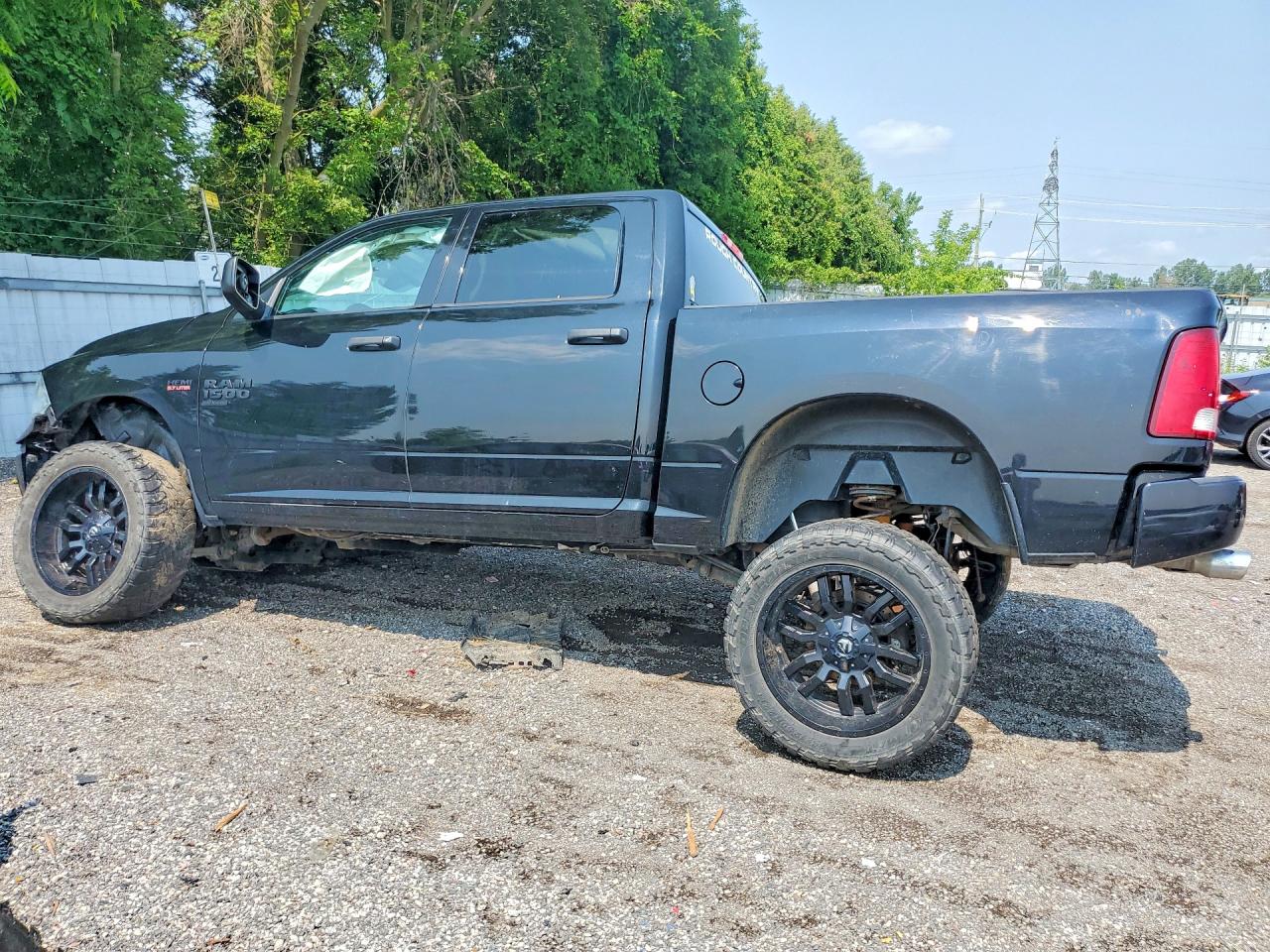2019 RAM 1500 CLASSIC TRADESMAN — снимка 2