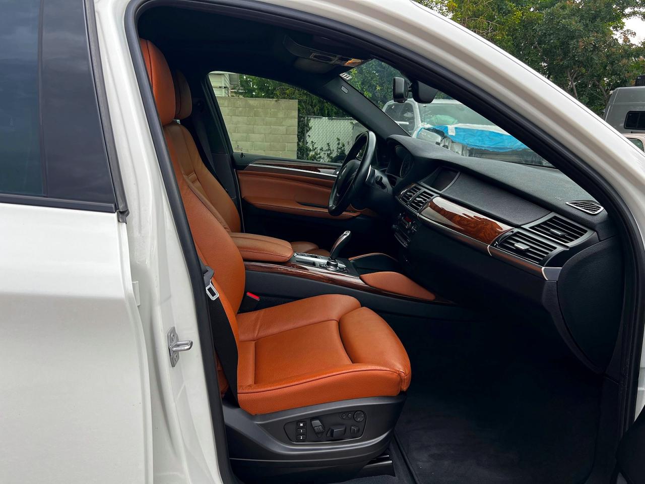 2014 BMW X6 XDRIVE50I — снимка 5